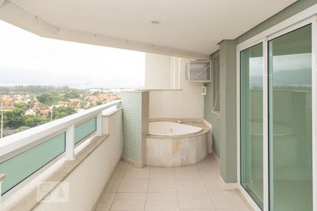Varanda de apartamento para alugar com 2 quartos, 77m² em Barra da Tijuca, Rio de Janeiro