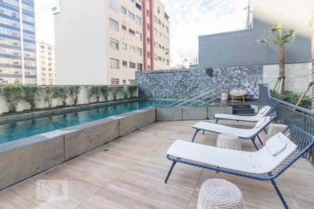 Studio para alugar com 42m², 1 quarto e 1 vagaPiscina