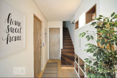 Studio para alugar com 32m², 1 quarto e sem vaga Studio para alugar com 32m², 1 quarto e sem vagaHall de entrada