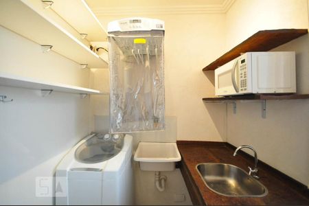 Studio para alugar com 32m², 1 quarto e sem vaga Studio para alugar com 32m², 1 quarto e sem vagaCozinha