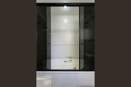 Apartamento à venda com 160m², 3 quartos e 3 vagasBanheiro da suíte 2