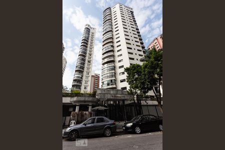 Apartamento à venda com 160m², 3 quartos e 3 vagasFachada