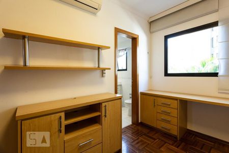 Apartamento à venda com 160m², 3 quartos e 3 vagasSuíte 1