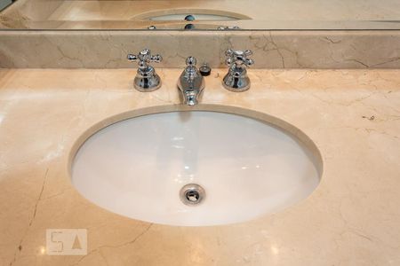 Apartamento à venda com 160m², 3 quartos e 3 vagasBanheiro da suíte 3