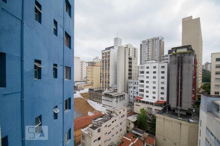 Vista da sala/Vista do quarto de apartamento para alugar com 1 quarto, 38m² em Bela Vista, São Paulo