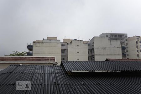 Apartamento à venda com 120m², 3 quartos e 2 vagasVista quarto 2