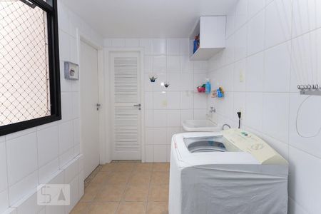 Apartamento à venda com 120m², 3 quartos e 2 vagasÁrea de serviço
