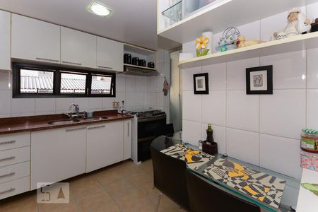 Apartamento à venda com 120m², 3 quartos e 2 vagasCozinha