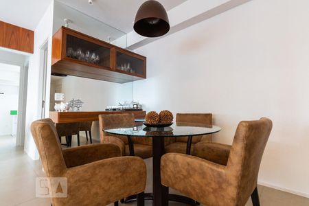 Sala de apartamento para alugar com 2 quartos, 95m² em Cidade Monções, São Paulo