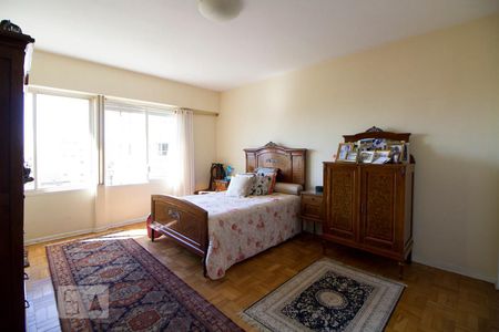 Apartamento à venda com 215m², 3 quartos e 2 vagasSuite 2