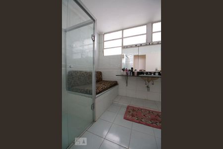 Apartamento à venda com 215m², 3 quartos e 2 vagasBanheiro Suite 2