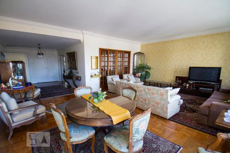 Sala de apartamento à venda com 3 quartos, 215m² em Morro dos Ingleses, São Paulo