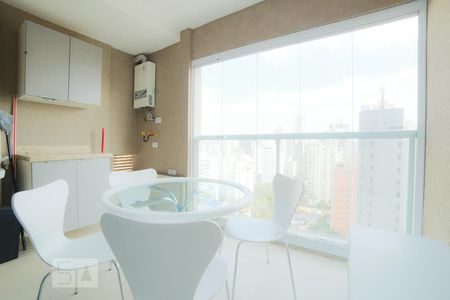 Studio à venda com 35m², 1 quarto e 1 vaga Studio à venda com 35m², 1 quarto e 1 vagaVaranda