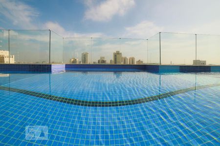 Studio à venda com 35m², 1 quarto e 1 vaga Studio à venda com 35m², 1 quarto e 1 vagaPiscina