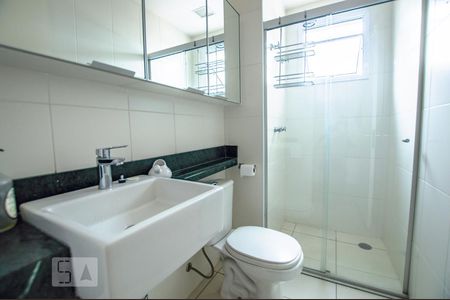 Banheiro de apartamento para alugar com 1 quarto, 57m² em Barra Funda, São Paulo
