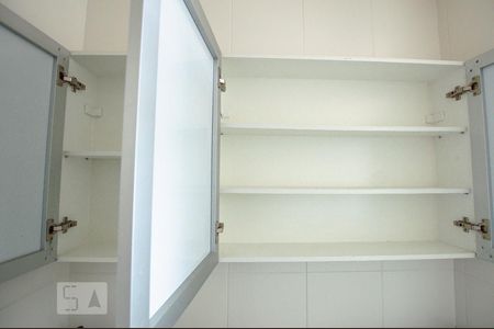 Banheiro de apartamento para alugar com 1 quarto, 57m² em Barra Funda, São Paulo