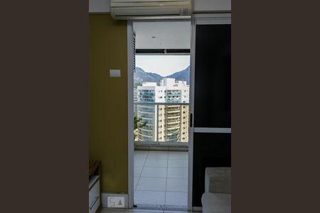 Sala de apartamento para alugar com 3 quartos, 80m² em Jacarepaguá, Rio de Janeiro