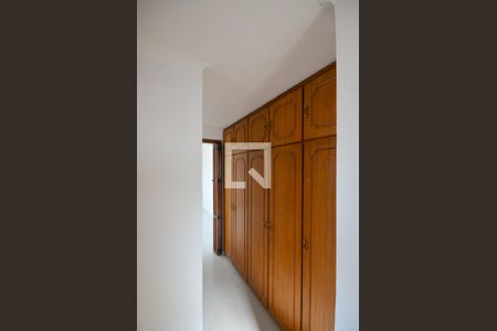 Corredor de apartamento à venda com 2 quartos, 70m² em Jardim da Saúde, São Paulo