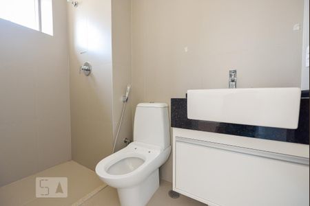 Banheiro Suíte de apartamento para alugar com 2 quartos, 66m² em Pinheiros, São Paulo