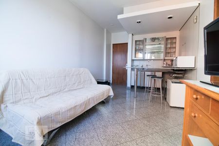 Sala de apartamento para alugar com 1 quarto, 30m² em Setor Central, Goiânia