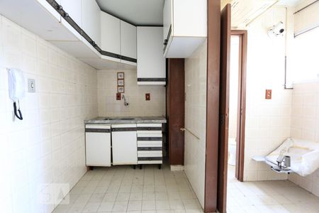 Cozinha de apartamento para alugar com 2 quartos, 68m² em Butantã, São Paulo