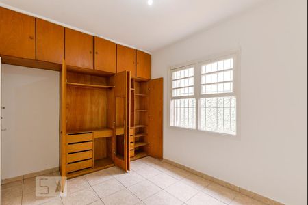 Quarto 1 de casa para alugar com 4 quartos, 230m² em Alto de Pinheiros, São Paulo