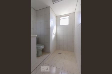 Banheiro de apartamento para alugar com 2 quartos, 42m² em Vila Campestre, São Paulo