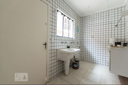 Casa de condomínio à venda com 380m², 4 quartos e 4 vagasÁrea de serviço