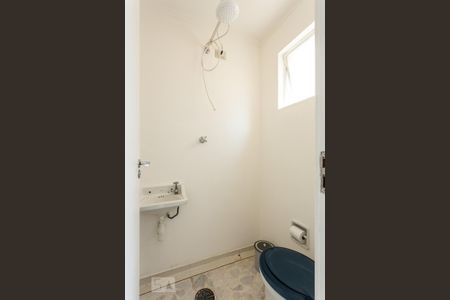 Apartamento para alugar com 65m², 2 quartos e 1 vaga Apartamento para alugar com 65m², 2 quartos e 1 vagaBanheiro de serviço