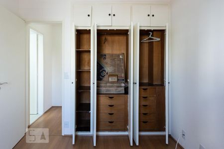 Apartamento para alugar com 65m², 2 quartos e 1 vaga Apartamento para alugar com 65m², 2 quartos e 1 vagaQuarto 2