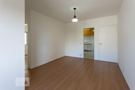 Apartamento para alugar com 65m², 2 quartos e 1 vaga Apartamento para alugar com 65m², 2 quartos e 1 vagaSala