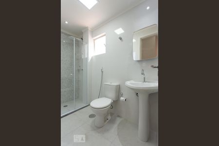 Apartamento para alugar com 65m², 2 quartos e 1 vaga Apartamento para alugar com 65m², 2 quartos e 1 vagaBanheiro