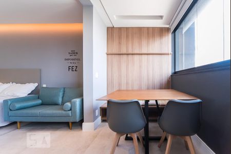 Varanda de kitnet/studio para alugar com 1 quarto, 30m² em Vila Olímpia, São Paulo