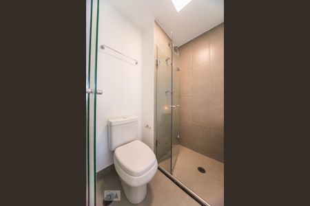 Studio para alugar com 30m², 1 quarto e 1 vaga Studio para alugar com 30m², 1 quarto e 1 vagaBanheiro