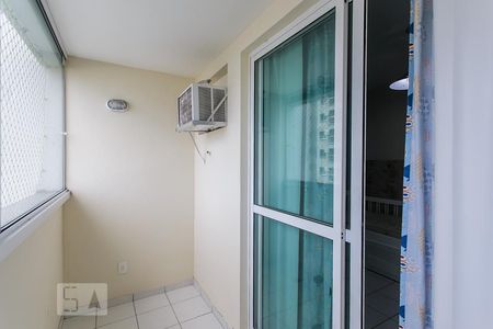 Apartamento à venda com 94m², 2 quartos e 1 vagaVaranda