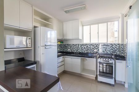 Cozinha de apartamento para alugar com 3 quartos, 100m² em Bela Vista, São Paulo