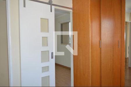 Apartamento à venda com 67m², 3 quartos e 1 vagaQuarto 2