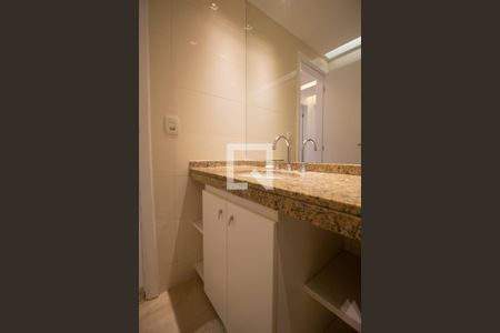 Apartamento para alugar com 82m², 2 quartos e 1 vagaBanheiro Social