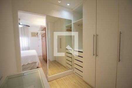 Apartamento para alugar com 82m², 2 quartos e 1 vagaCloset da Suíte