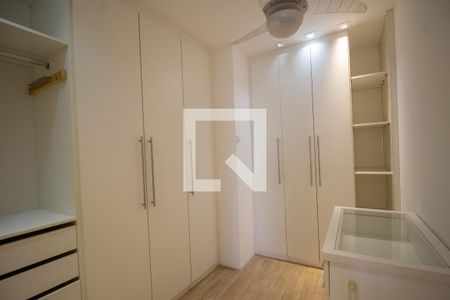 Apartamento para alugar com 82m², 2 quartos e 1 vagaCloset da Suíte