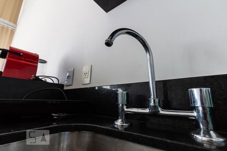 Cozinha de apartamento à venda com 1 quarto, 40m² em Cidade Monções, São Paulo