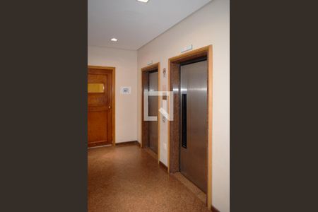 Apartamento à venda com 45m², 1 quarto e 1 vagaHall elevadores