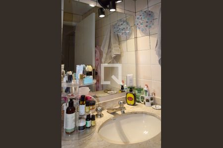 Banheiro de apartamento à venda com 1 quarto, 45m² em Jardim Paulista, São Paulo