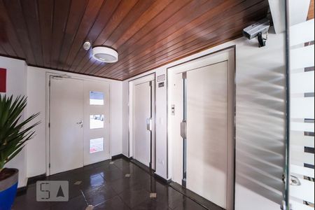 Apartamento à venda com 60m², 2 quartos e 1 vagaHall Social