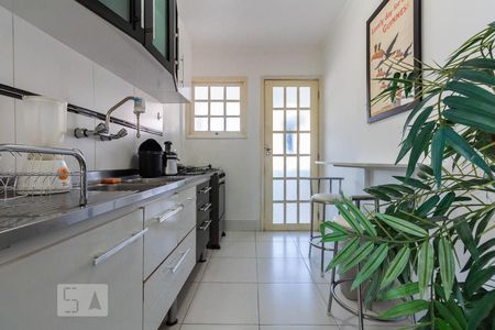 Apartamento à venda com 75m², 2 quartos e 1 vagaCozinha