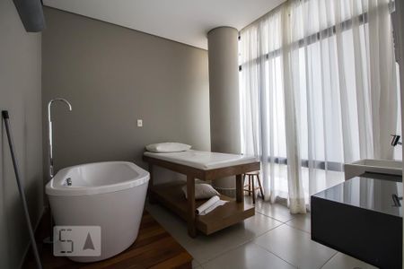 Studio para alugar com 58m², 1 quarto e 1 vaga Studio para alugar com 58m², 1 quarto e 1 vagaSala de massagem
