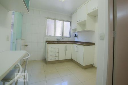 Apartamento para alugar com 70m², 2 quartos e 1 vaga Apartamento para alugar com 70m², 2 quartos e 1 vagaCozinha