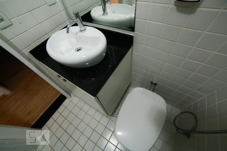 Apartamento para alugar com 70m², 2 quartos e 1 vaga Apartamento para alugar com 70m², 2 quartos e 1 vagaBanheiro