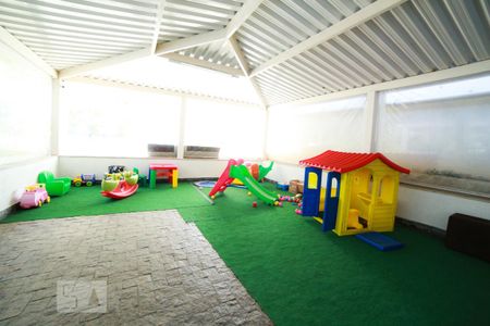 Apartamento para alugar com 70m², 2 quartos e 1 vaga Apartamento para alugar com 70m², 2 quartos e 1 vagaPlayground