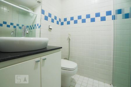 Apartamento para alugar com 70m², 2 quartos e 1 vaga Apartamento para alugar com 70m², 2 quartos e 1 vagaBanheiro